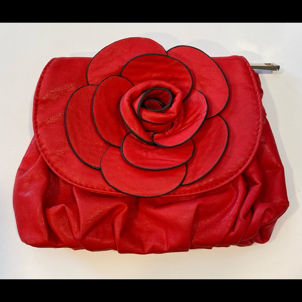 Red rose forever 21 small clutch purse with teal liner